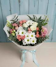 Букет цветов из:  Розы, Лизиантусы и Хризантемы в Родино