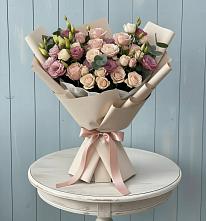 Букет цветов из:  Розы и Лизиантусы в Родино