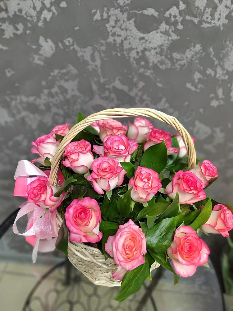 Цветочная композиция из Розы в корзине в Родино