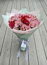 Букет цветов из:  Альстромерии в Родино