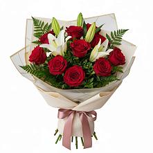Букет цветов из:  Лилии и Розы в Родино