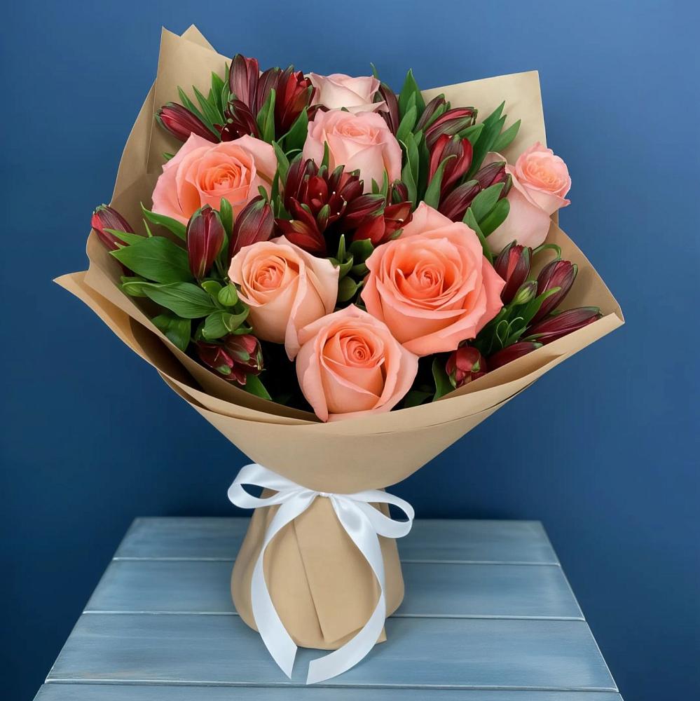 Букет цветов из: Розы и Альстромерии в Родино