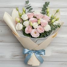 Букет цветов из:  Лизиантусы в Родино