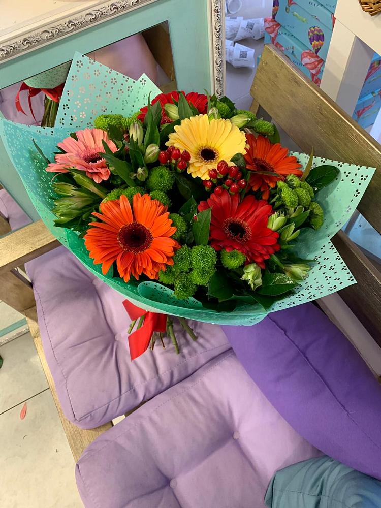 Букет цветов из: Герберы, Хризантемы и Альстромерии в Родино