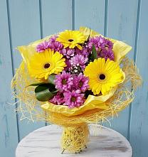 Букет цветов из:  Хризантемы и Герберы в Родино
