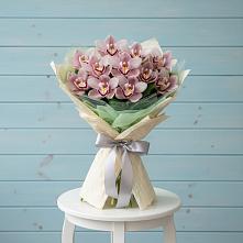 Букет цветов из:  Орхидеи и Розы в Родино