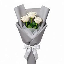 Букет 3 белые розы в Родино