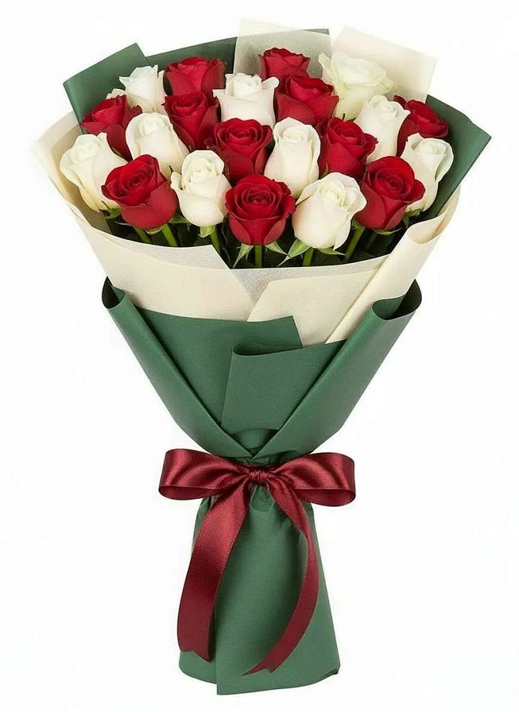 Букет Микс из красных и белых роз в Родино