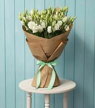 Букет цветов из:  Лизиантусы в Родино