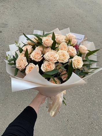 Букет Кремовые розы Латте в Родино