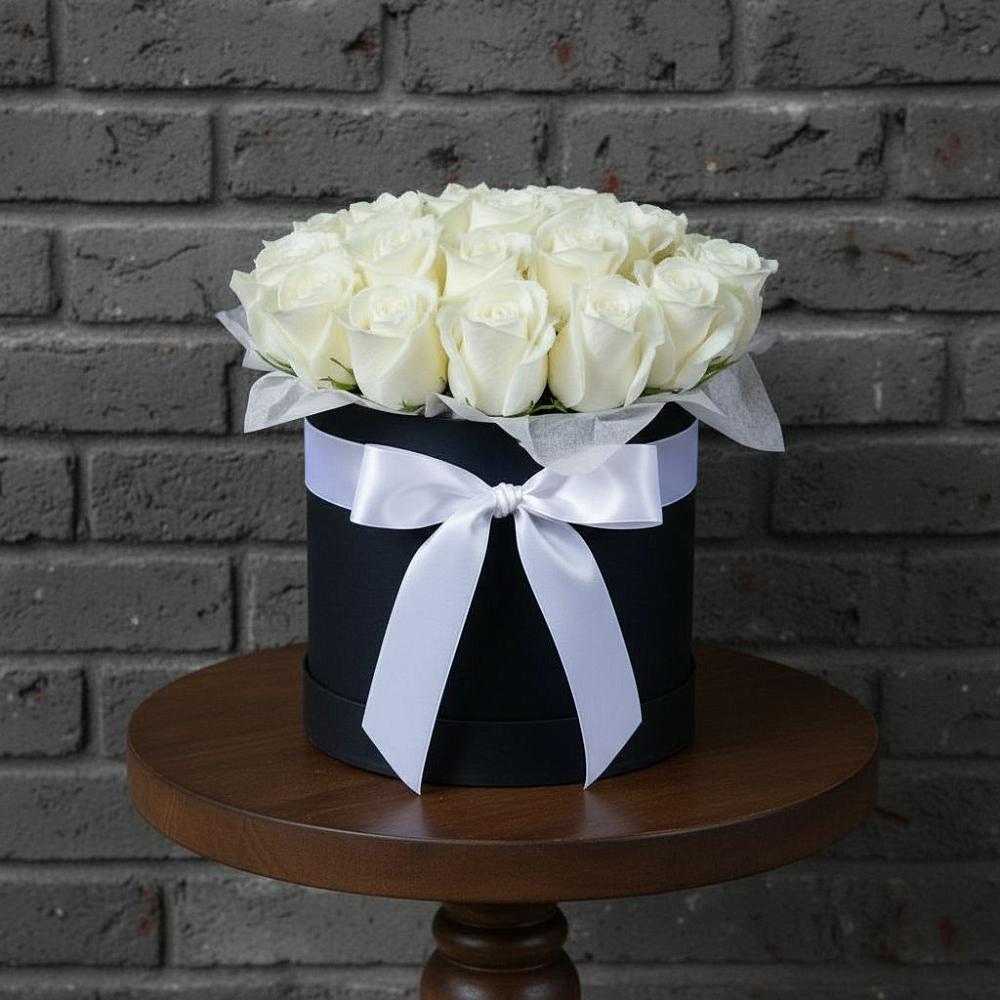 Цветочная композиция из Розы в шляпной коробке в Родино