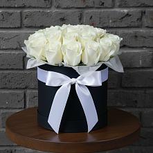 Цветочная композиция из Розы в шляпной коробке #REPLACE_PRED# Родино